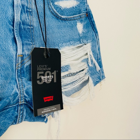 New Levi’s 501 Light Wash Distressed High waisted Cutoff Denim Shorts jean - Picture 8 of 9